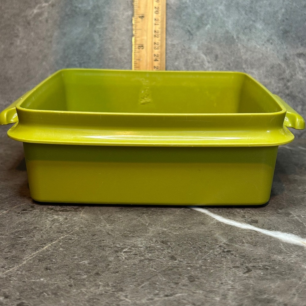 Vintage Tupperware Avocado Green Square Storage Container 1362-27 Made in USA